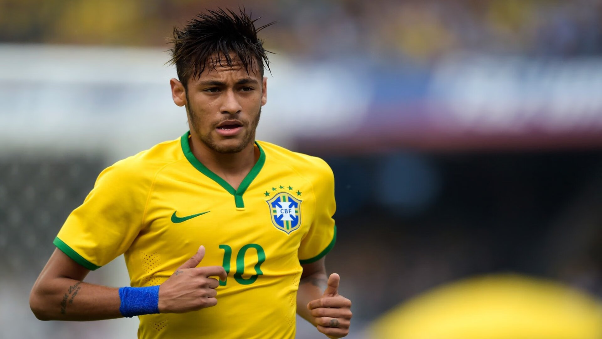 霍勒迪带队冲击快攻雄鹿保持领先，霍勒迪顶薪续约雄鹿